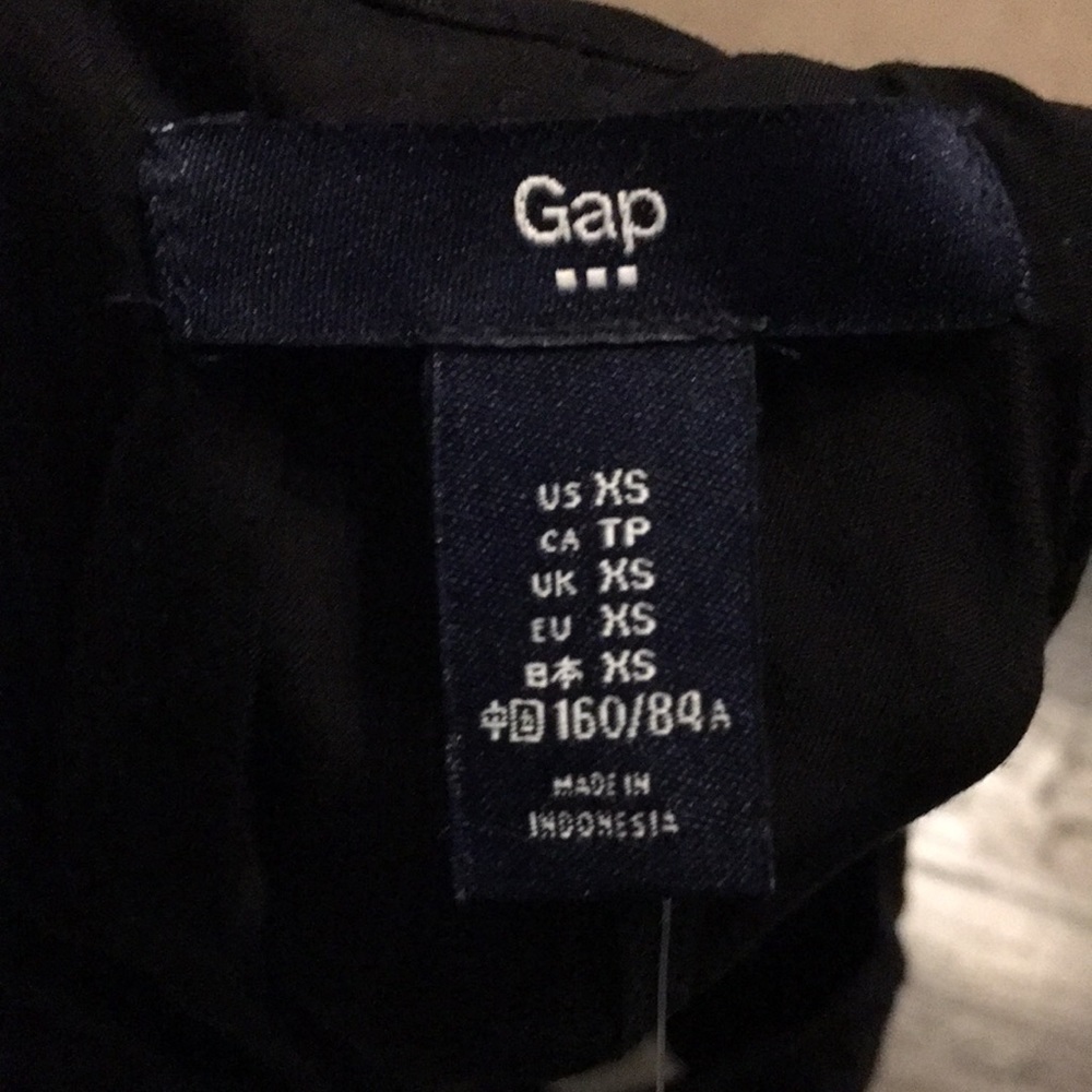 GAP Romper - Picture 6 of 9